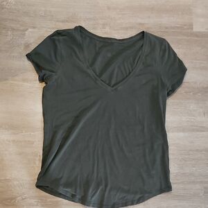 Lululemon V-neck Love T Shirt Size 4